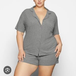 SKIMS Heathered Gray Women's Pull-on Sleep Shorts  - Size 4XL